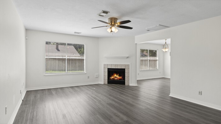 834 Oak West Drive Property Photo 6