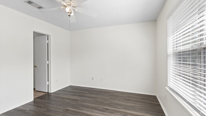 834 Oak West Drive Property Photo 11