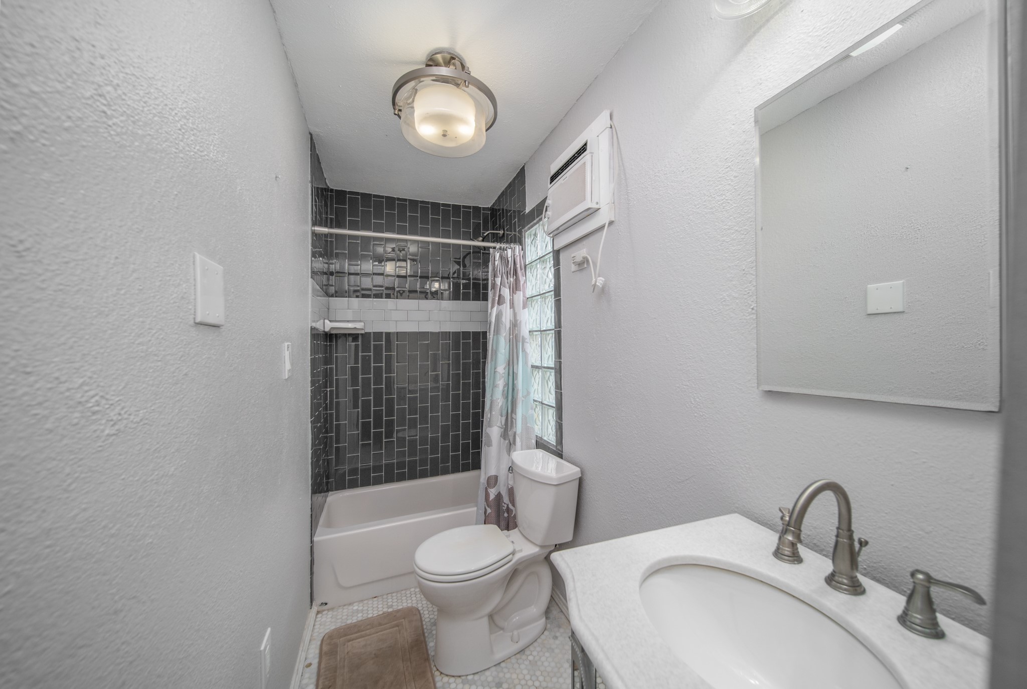 6317 Heards Lane Property Photo 15