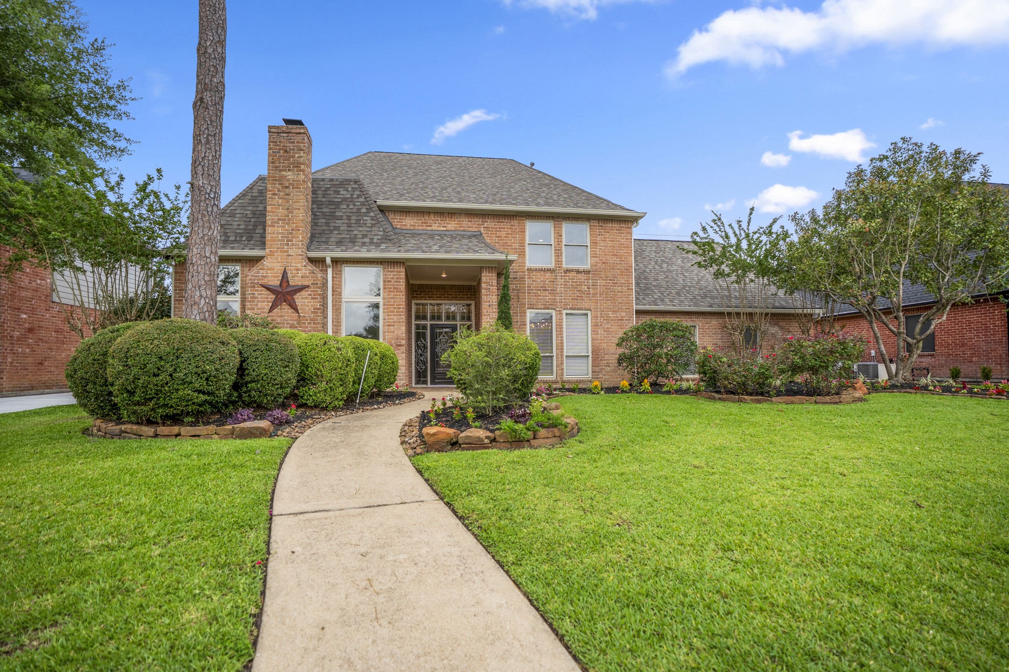 7714 Northbridge Drive Property Photo 3