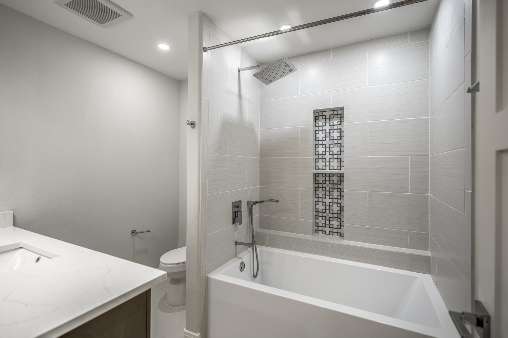 7714 Northbridge Drive Property Photo 23