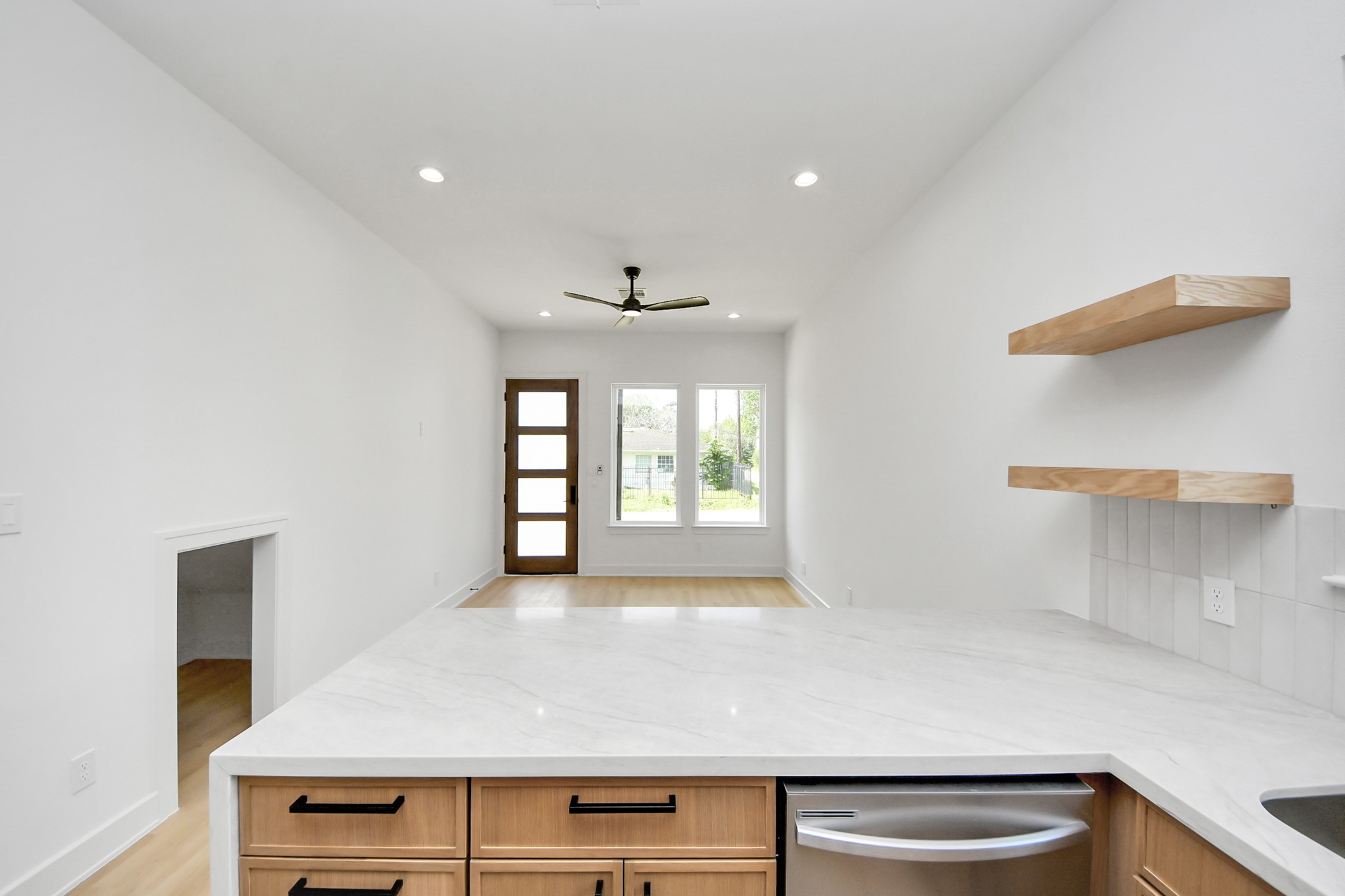 4607 Gunter Street A Property Photo 7