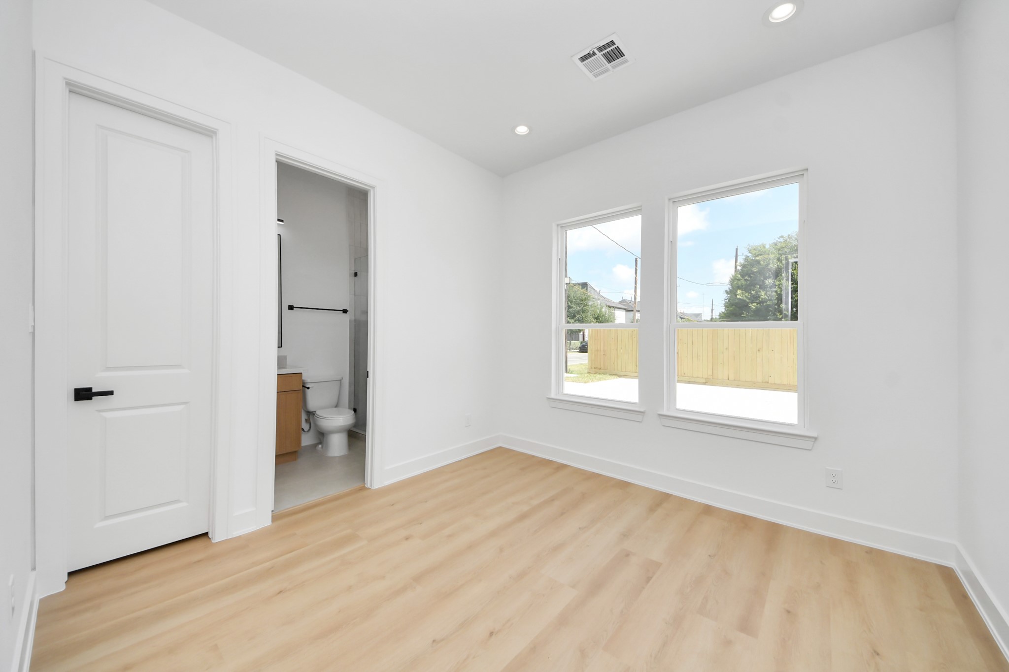 4607 Gunter Street A Property Photo 23