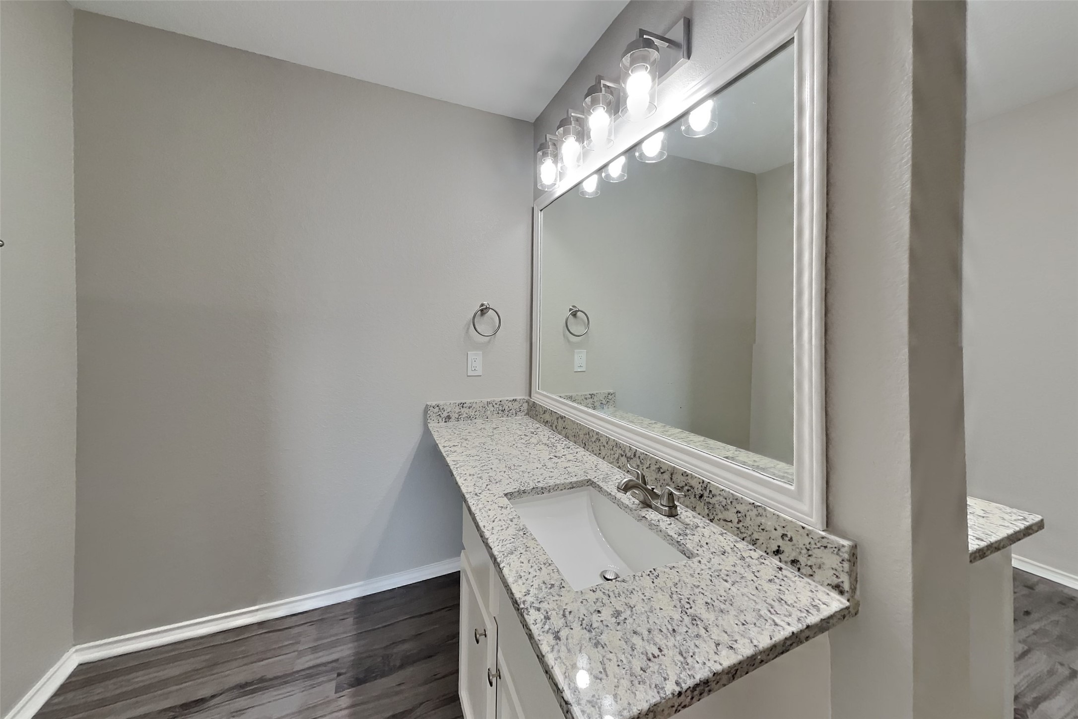 5010 Diamondcliff Court Property Photo 9