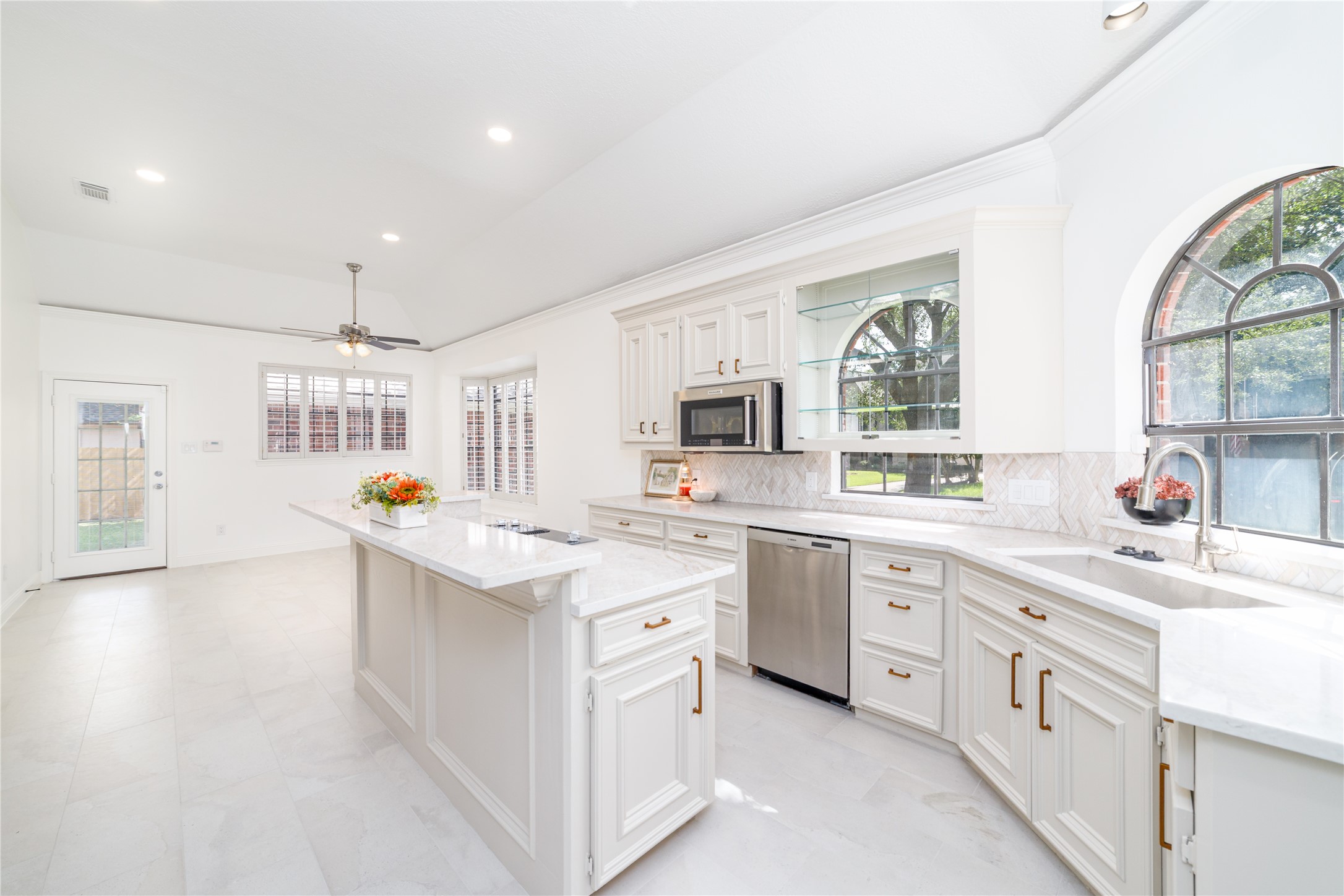 16006 Winchmore Hill Drive Property Photo 15