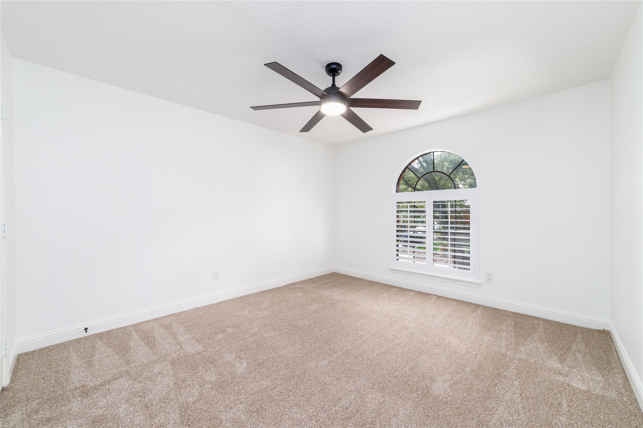 16006 Winchmore Hill Drive Property Photo 27
