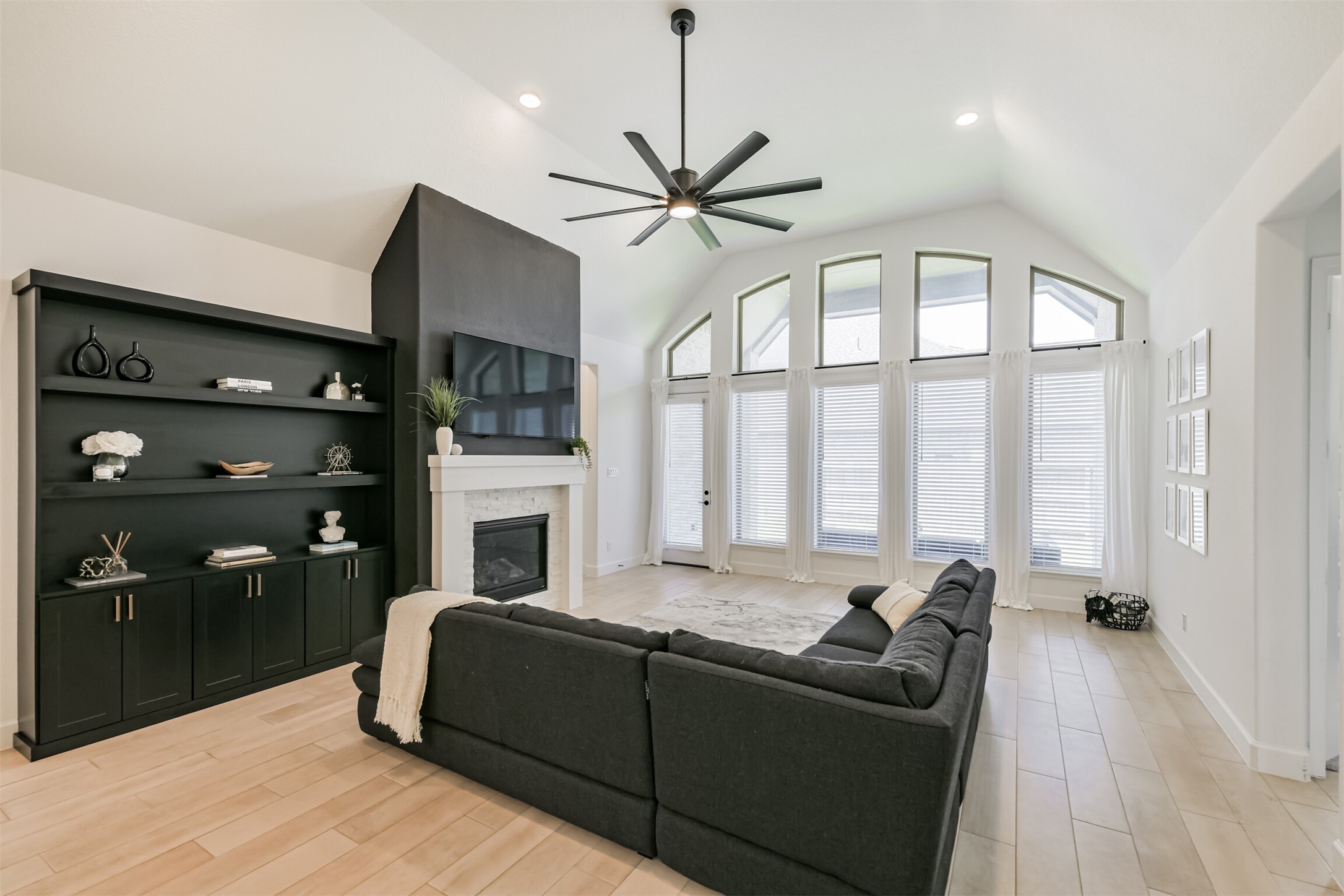 19206 Filly Park Circle Property Photo 11