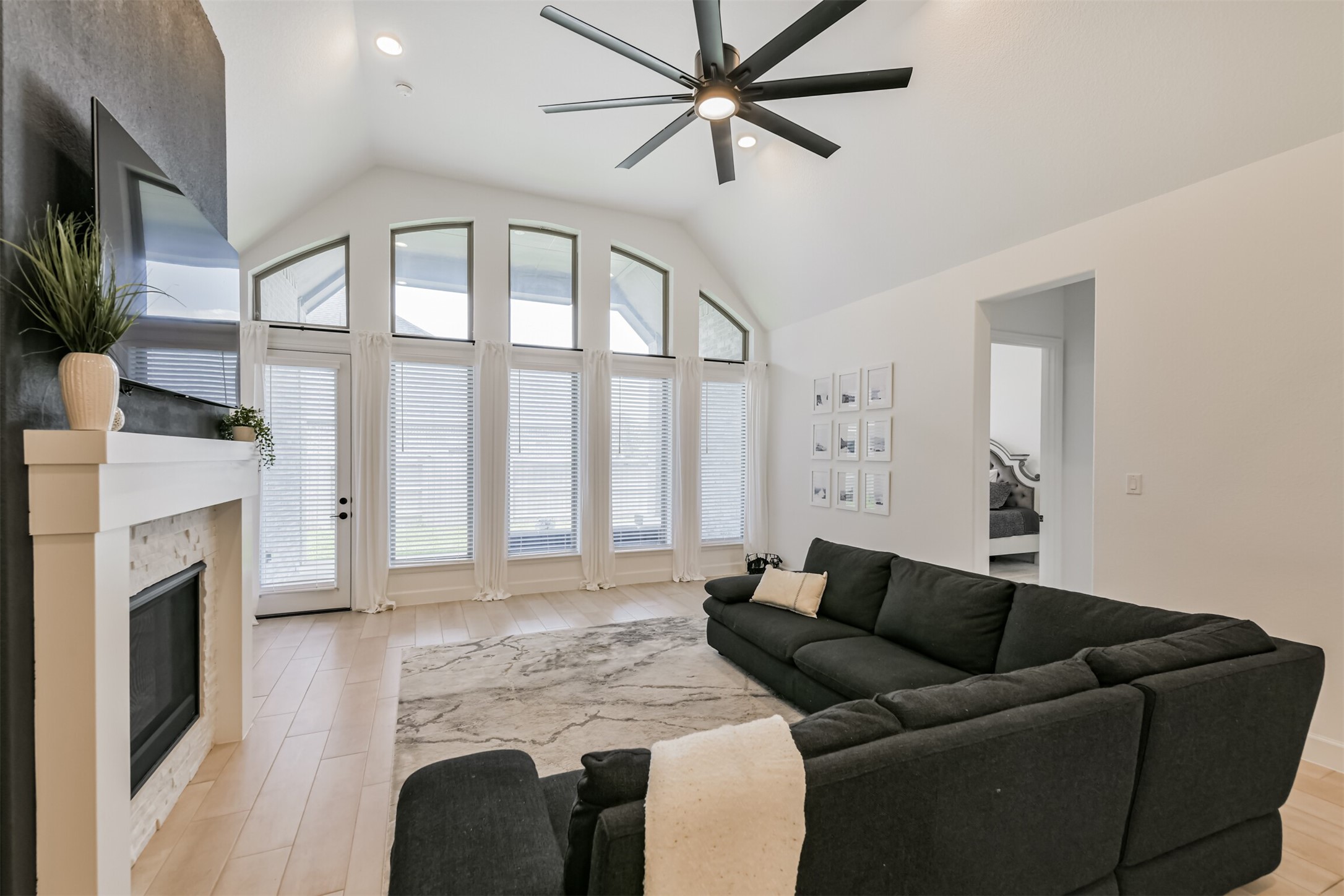 19206 Filly Park Circle Property Photo 12