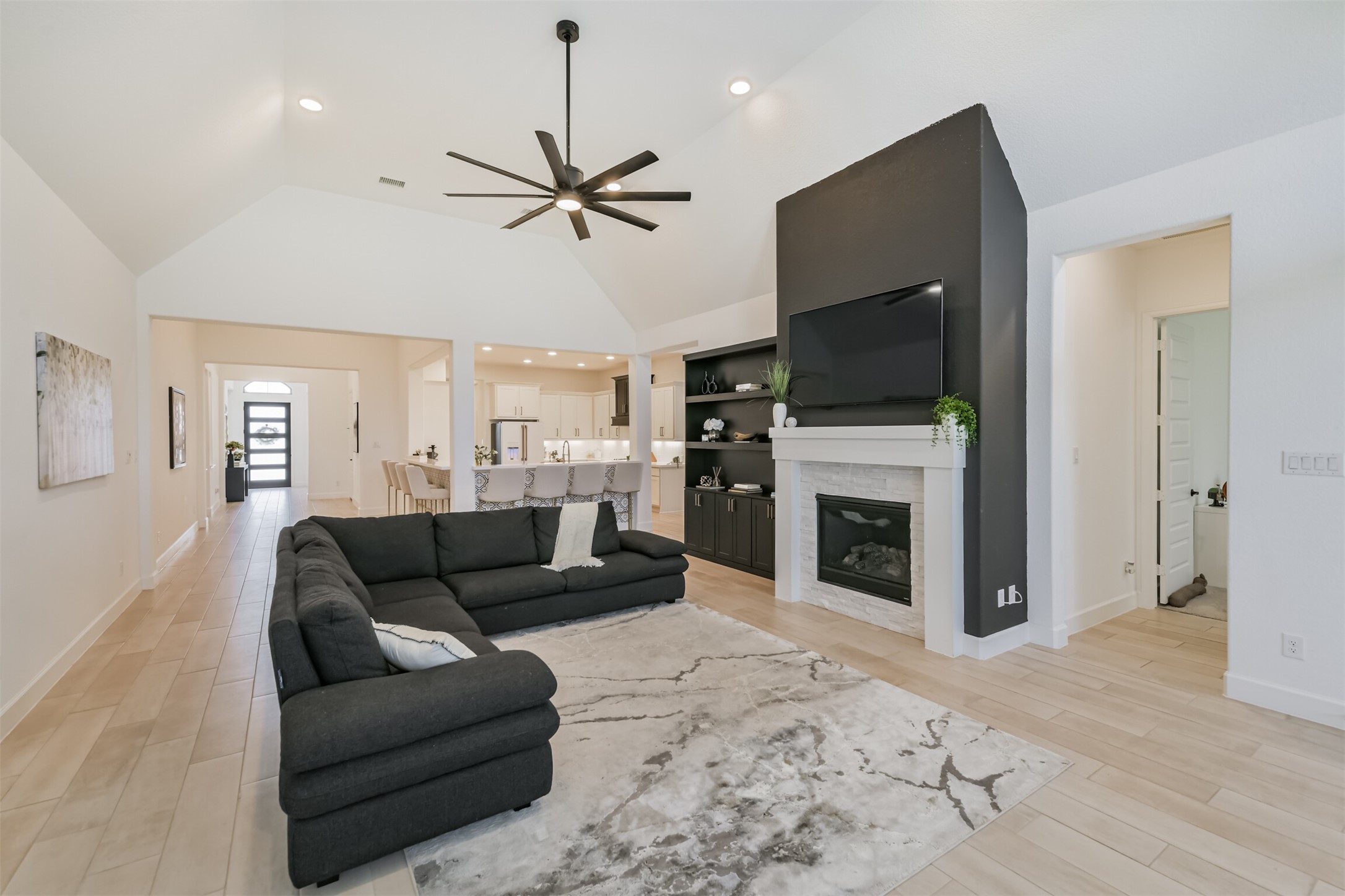 19206 Filly Park Circle Property Photo 13