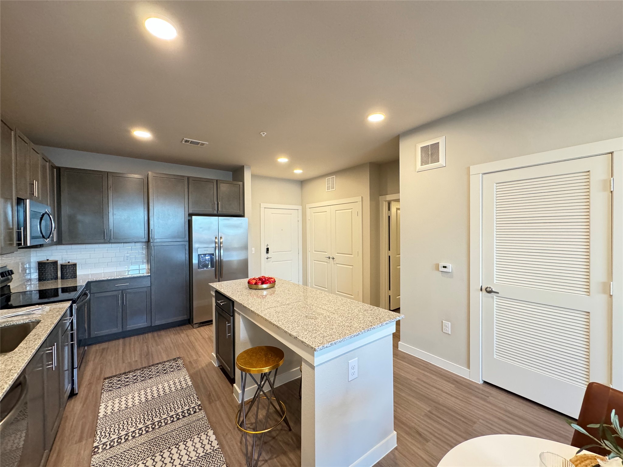 18300 Marvelous Place A1 Property Photo 3
