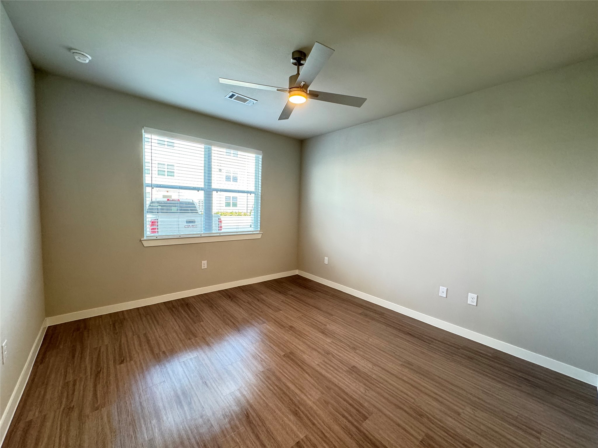 18300 Marvelous Place A1 Property Photo 6