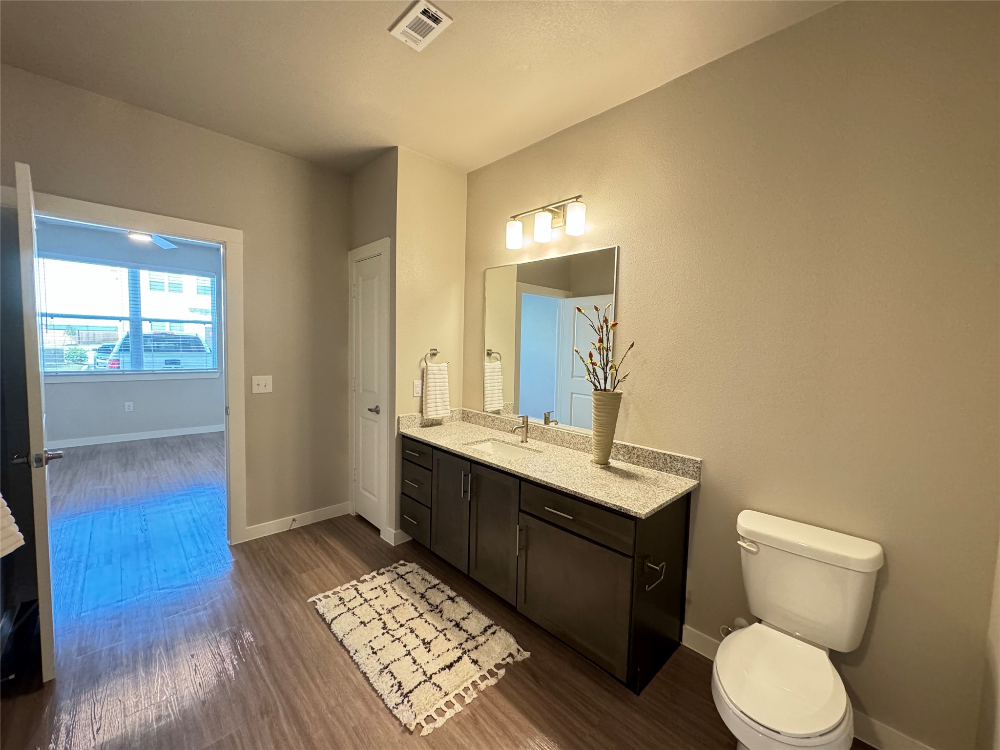 18300 Marvelous Place A1 Property Photo 7