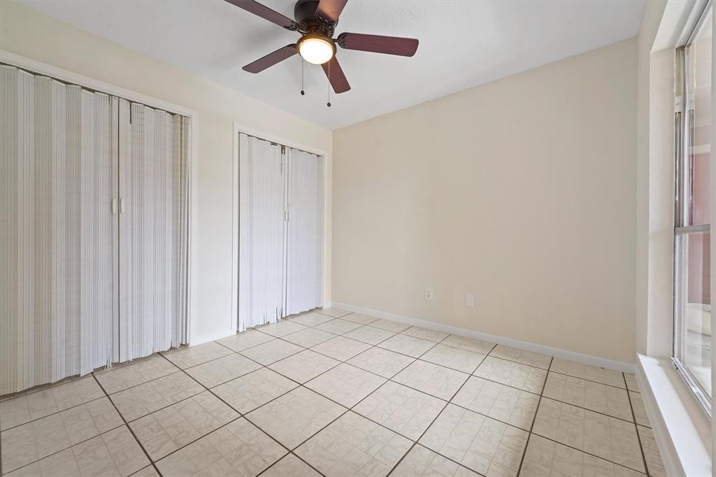 10855 Meadowglen Lane 1131 Property Photo 7