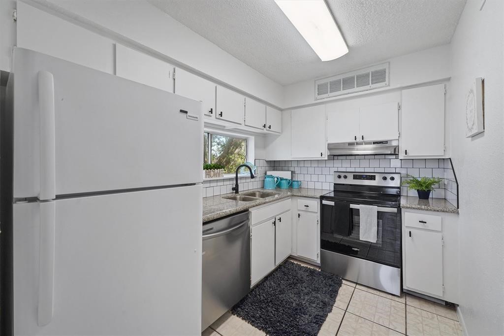 10855 Meadowglen Lane 1131 Property Photo 15