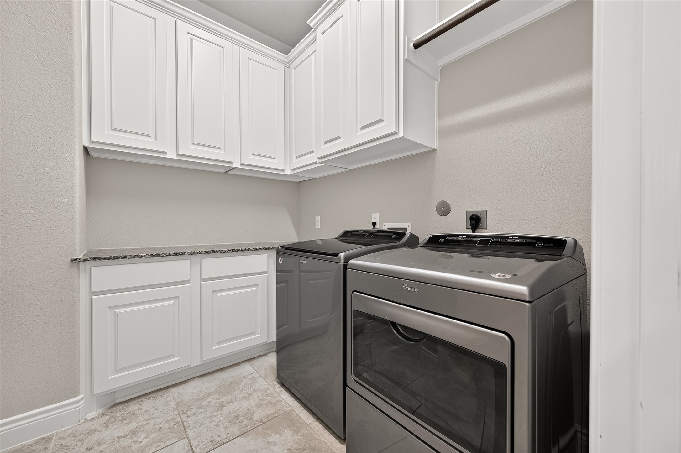 10210 Olivia View Ln Property Photo 25
