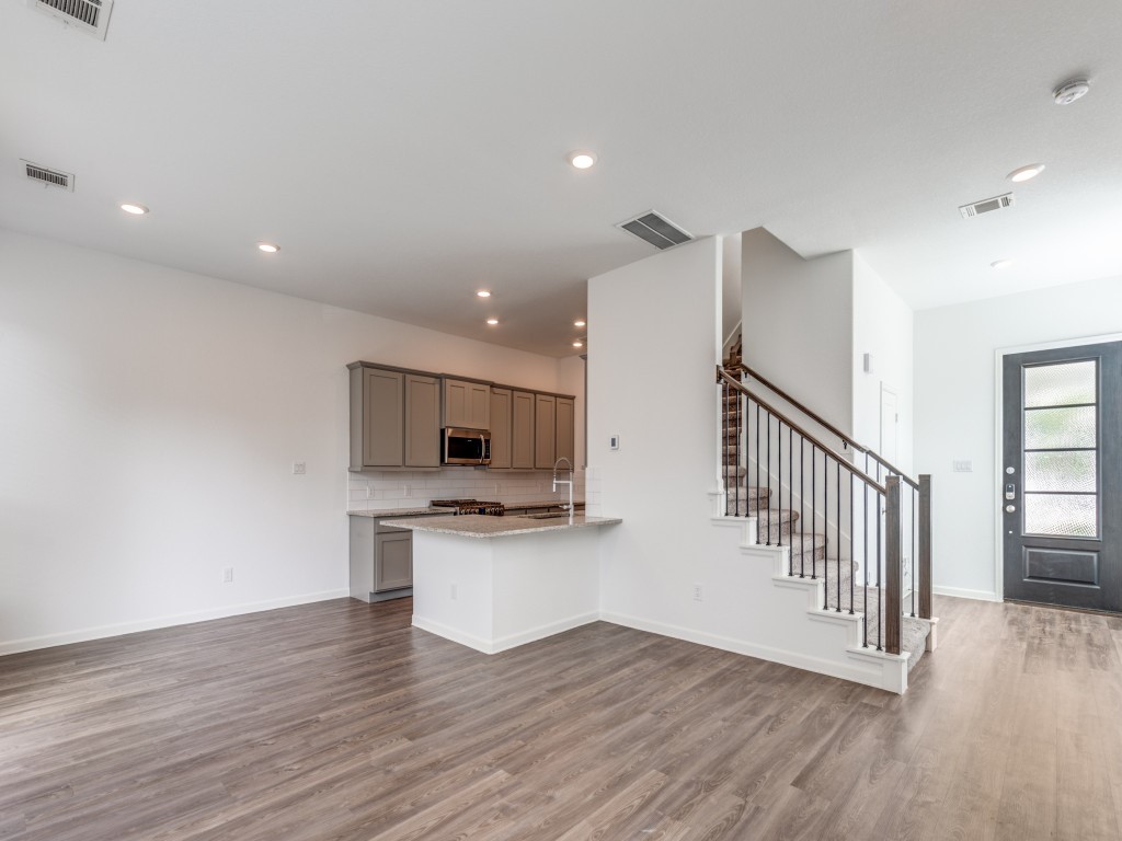 214 Fulton Station Drive Property Photo 6