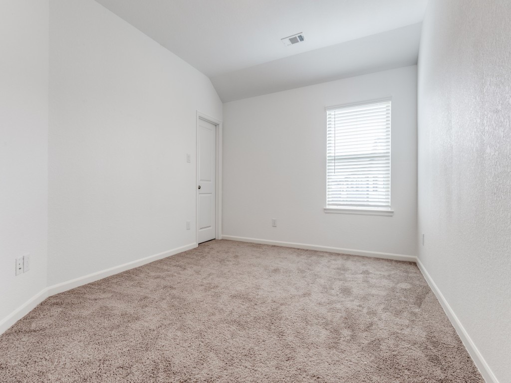 214 Fulton Station Drive Property Photo 11