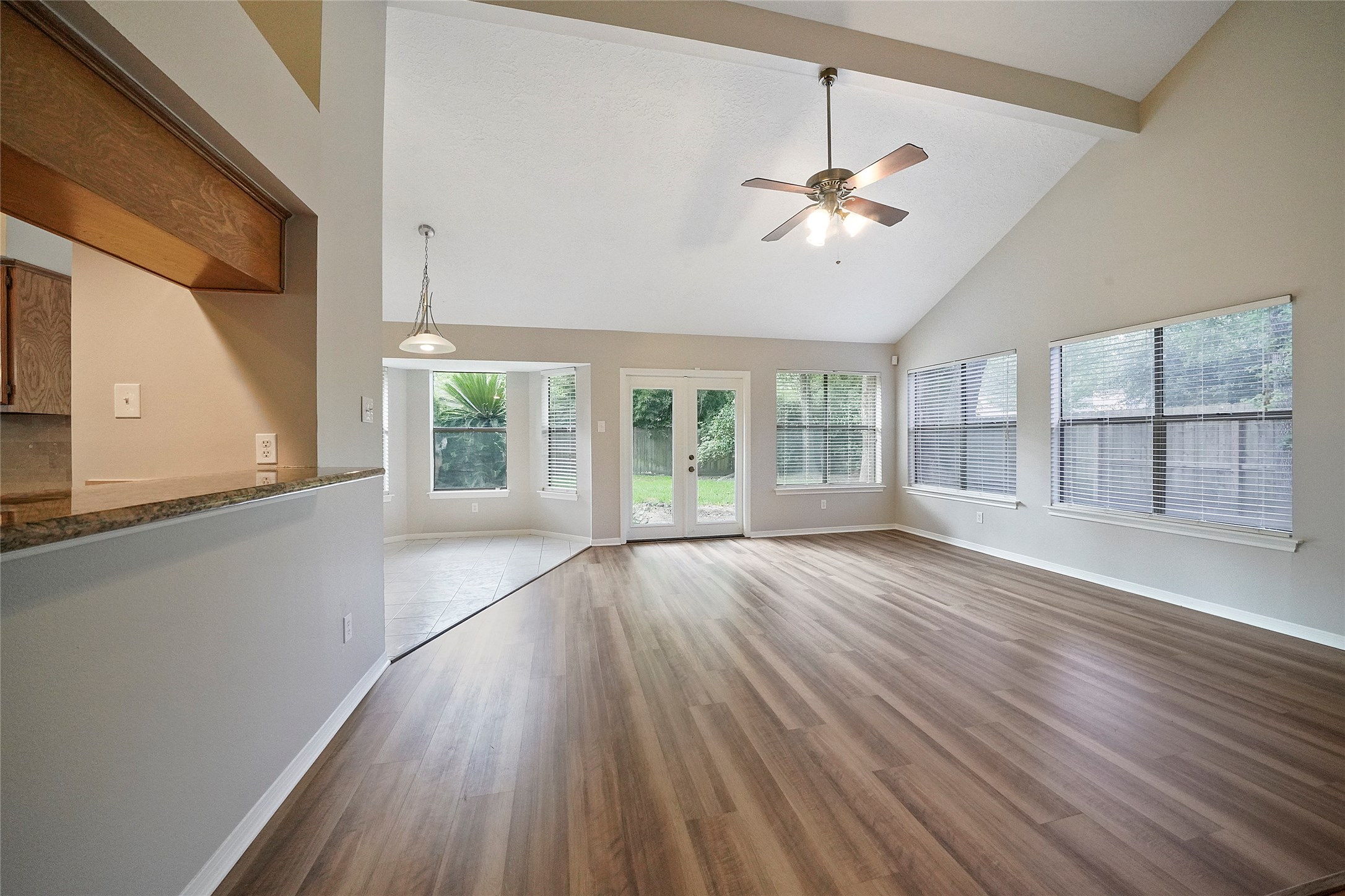2402 Brookdale Drive Property Photo 30