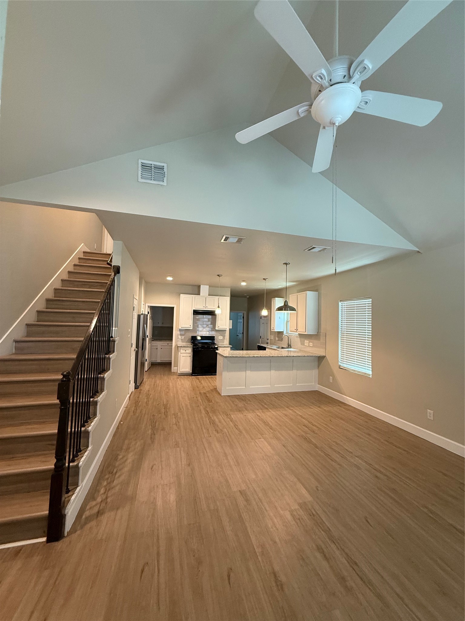 9720 Pelsey Street Property Photo 3
