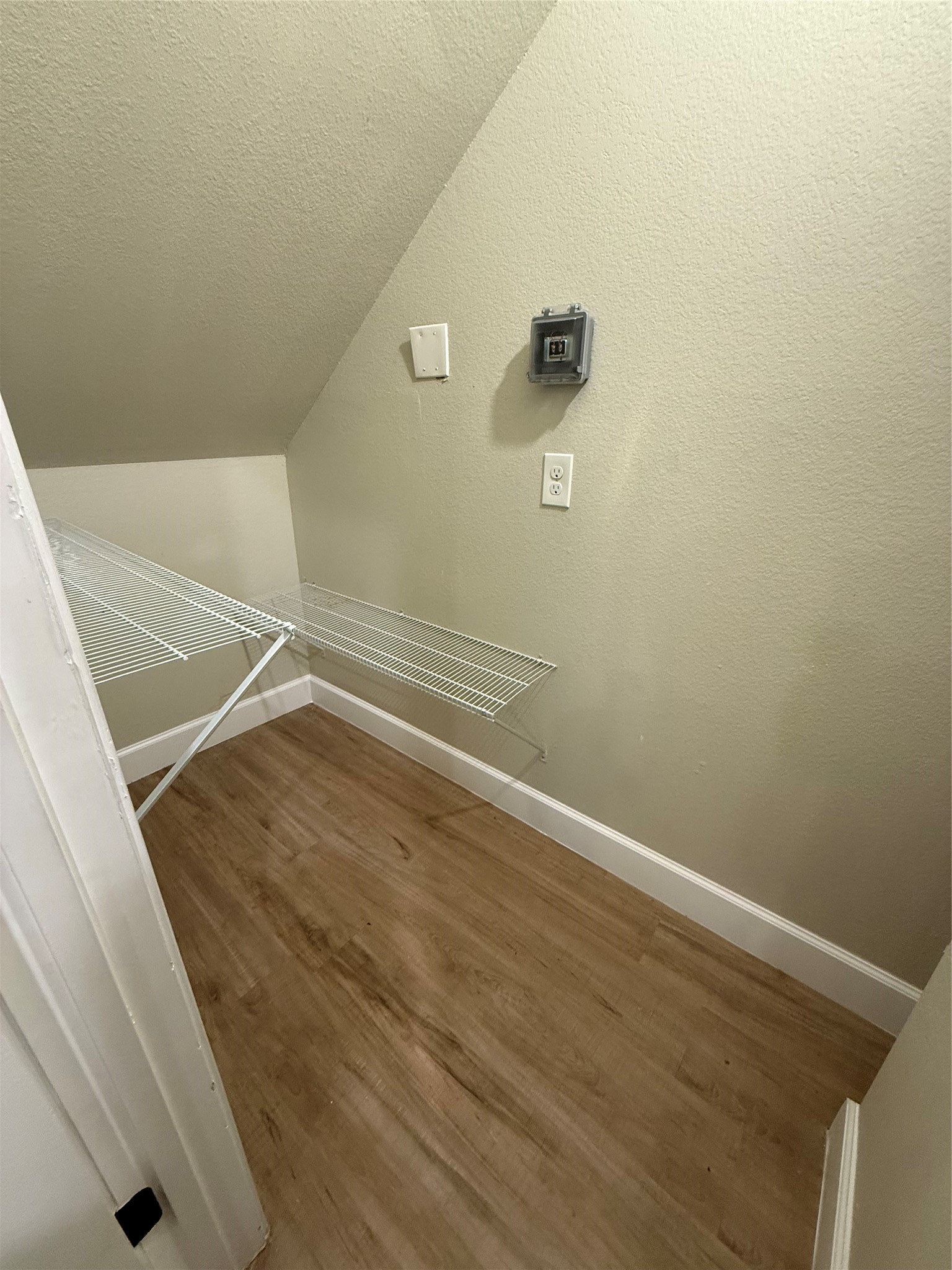 9720 Pelsey Street Property Photo 4