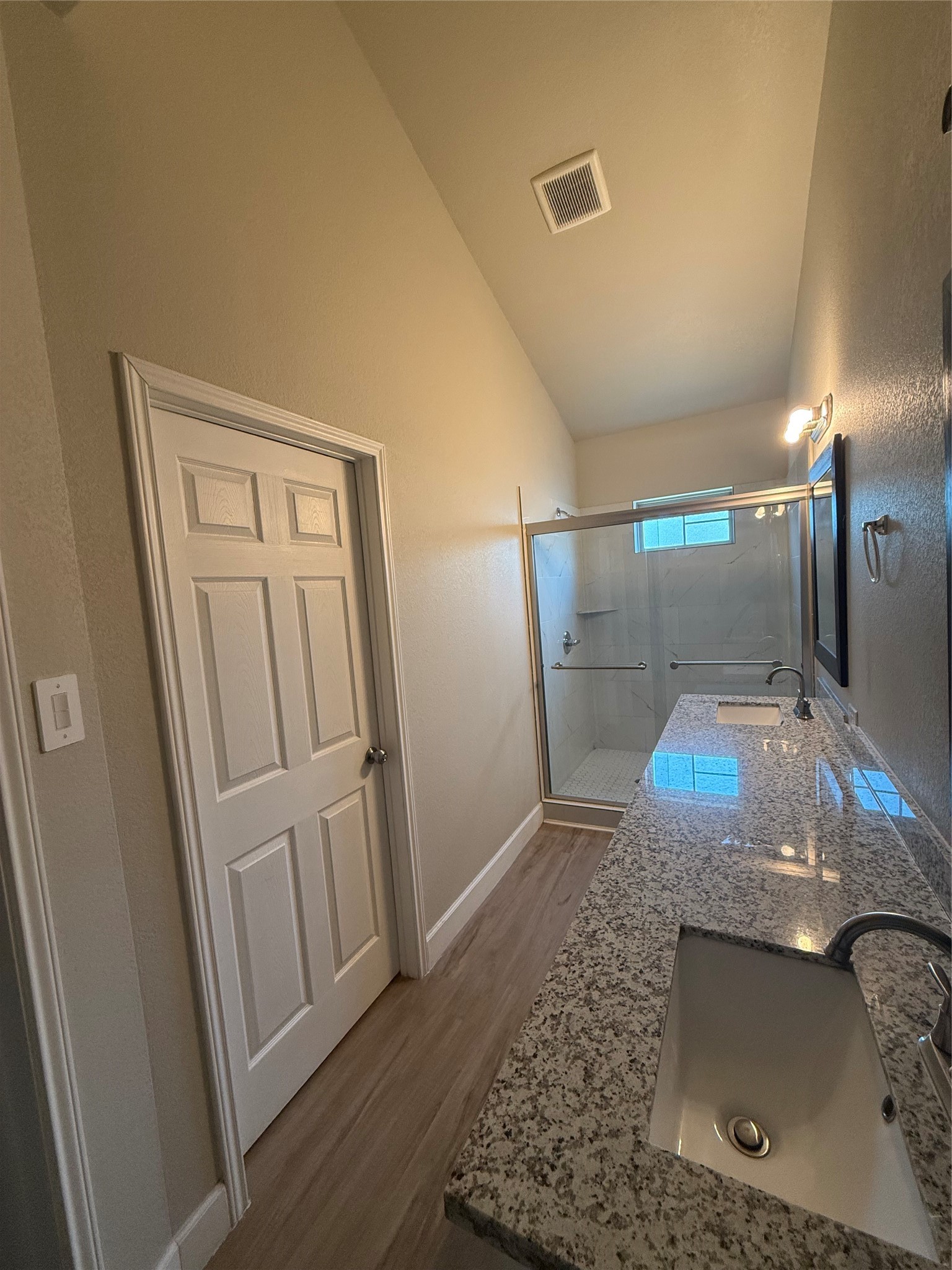 9720 Pelsey Street Property Photo 7
