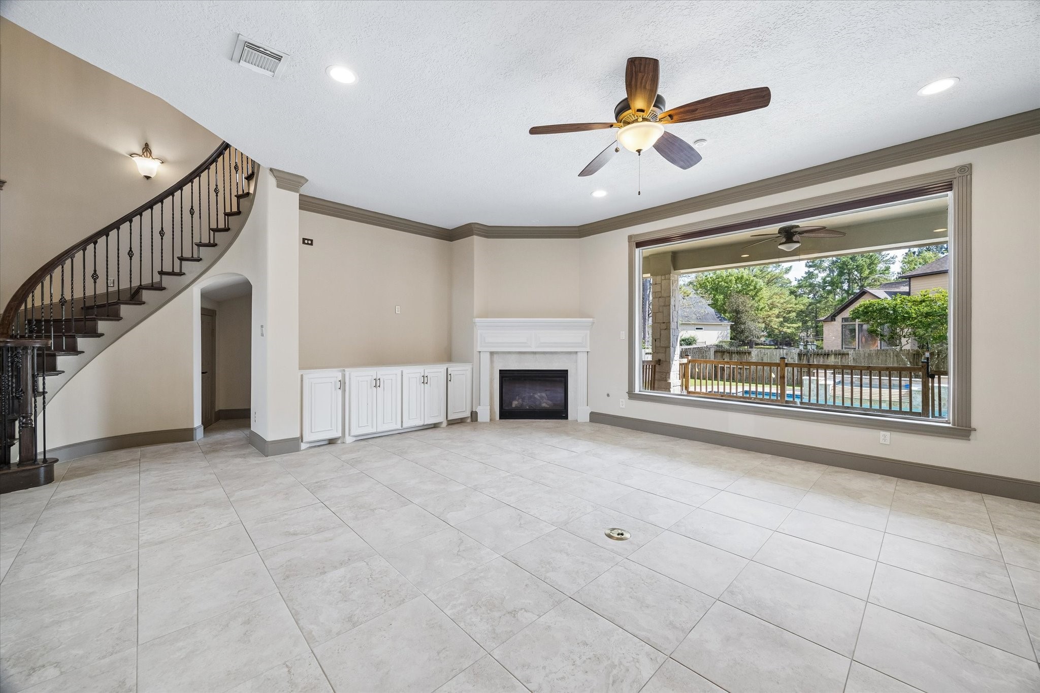 25 Club Oak Court Property Photo 10