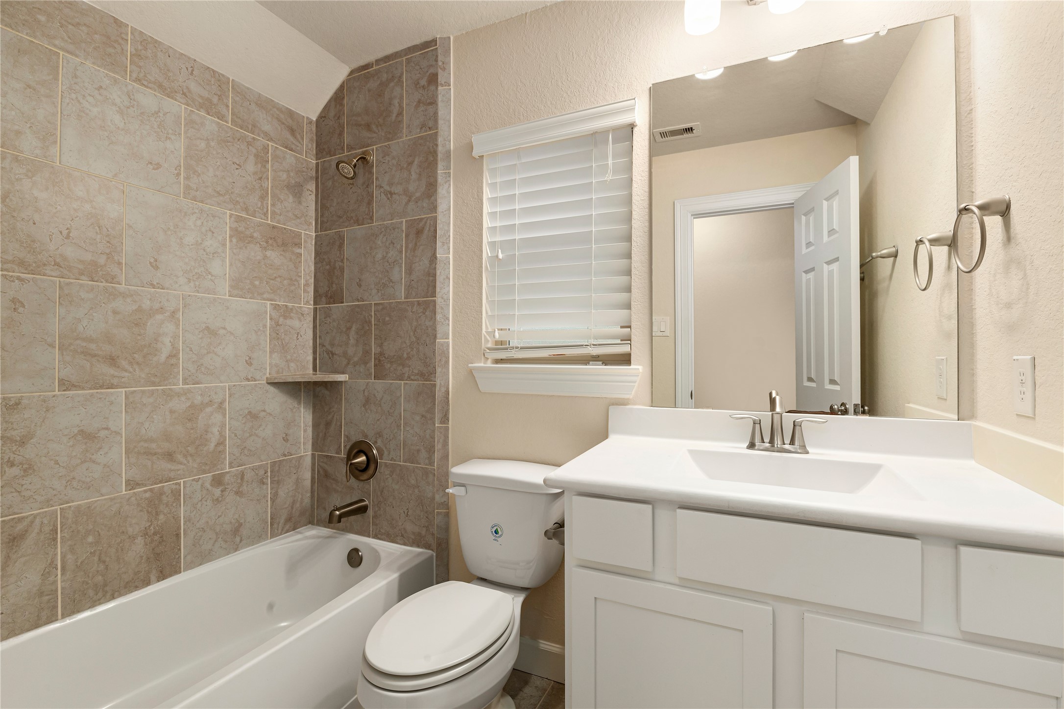1511 Peyton Oaks Place Property Photo 32
