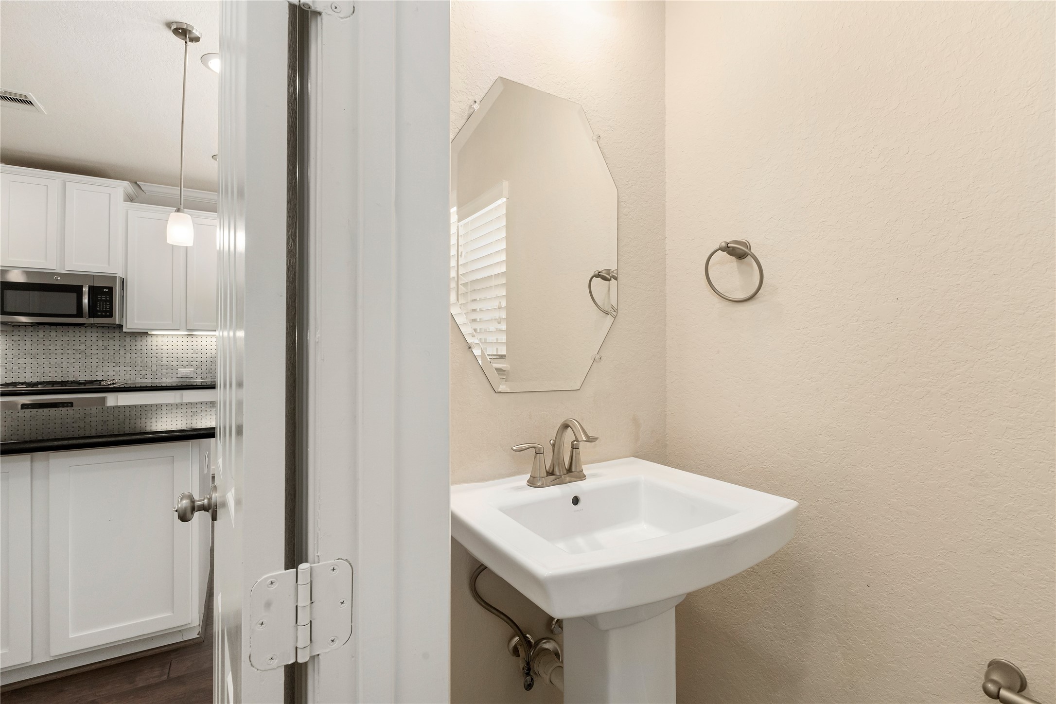 1511 Peyton Oaks Place Property Photo 33