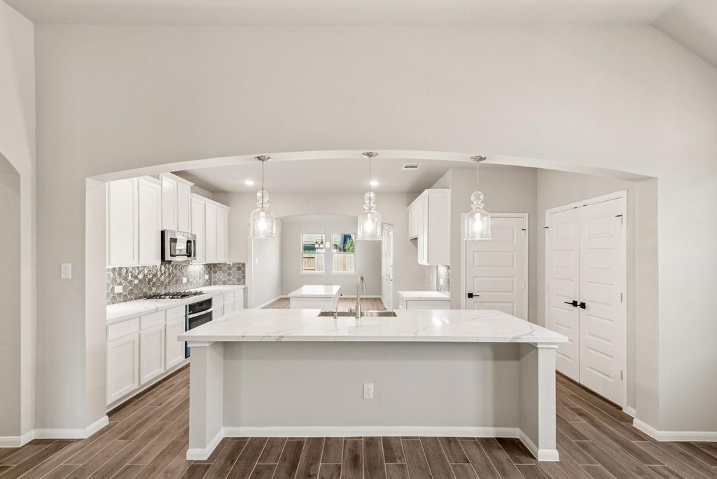 32406 Cedar Elm Drive Property Photo 5