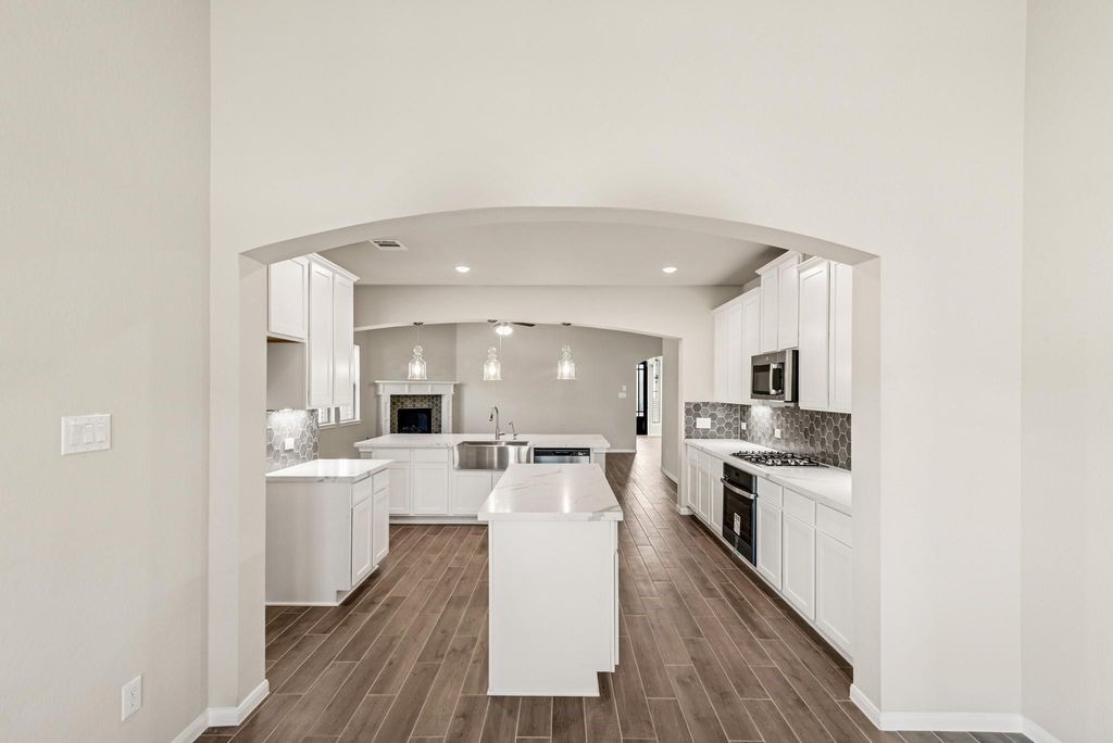 32406 Cedar Elm Drive Property Photo 8