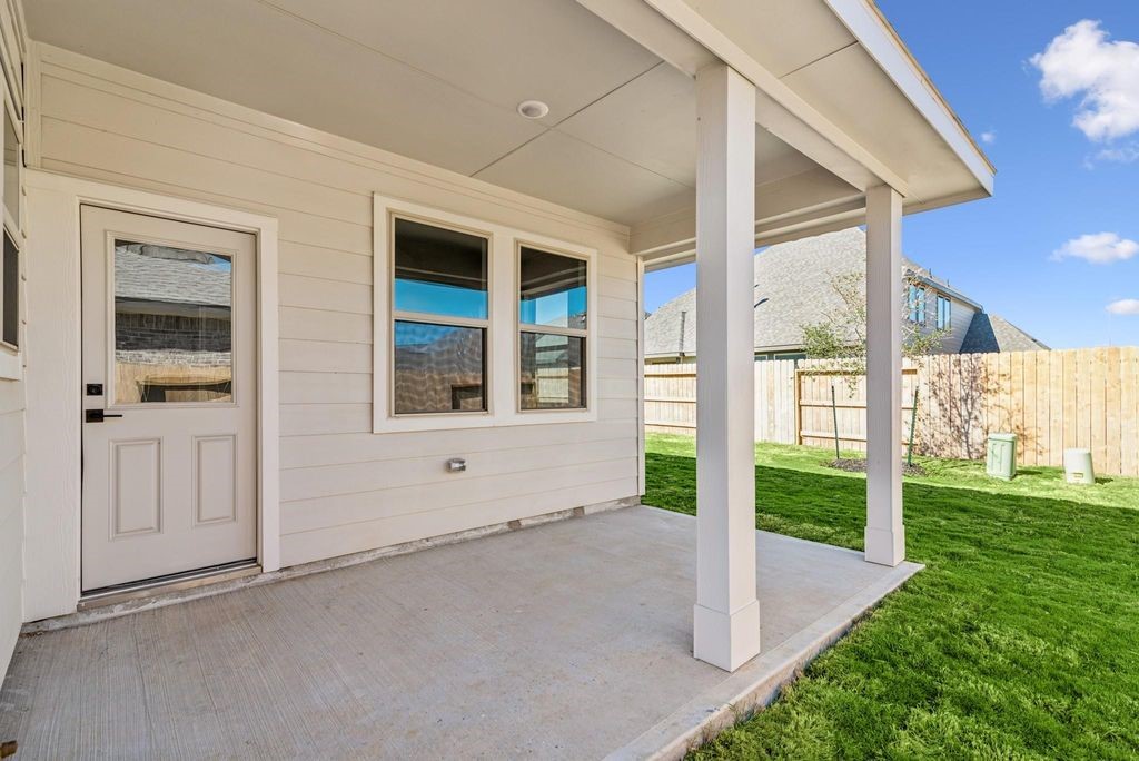 32406 Cedar Elm Drive Property Photo 17