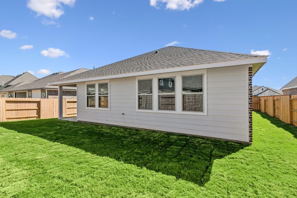 32406 Cedar Elm Drive Property Photo 18