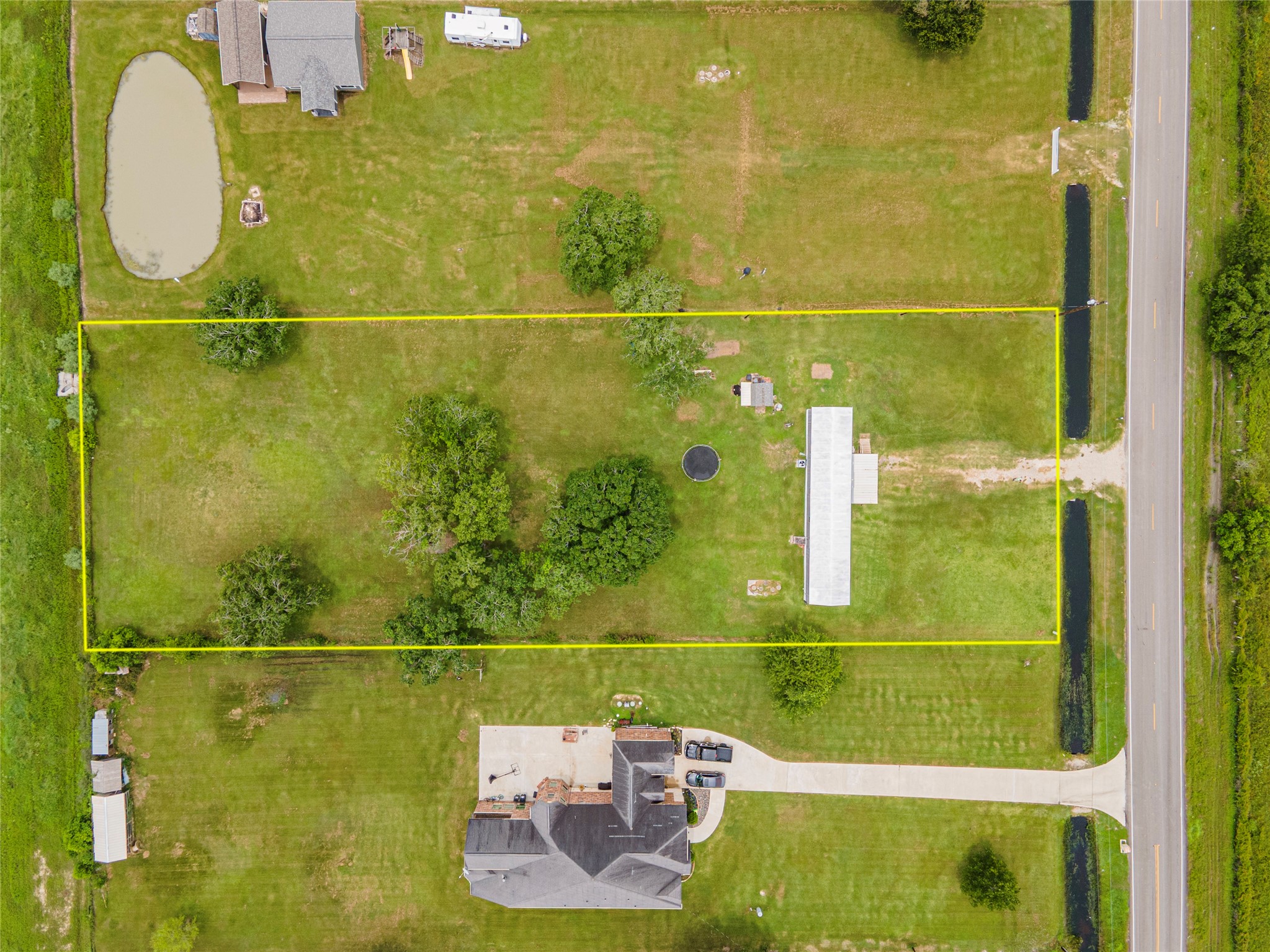 9910 Jeske Rd Road Property Photo 1