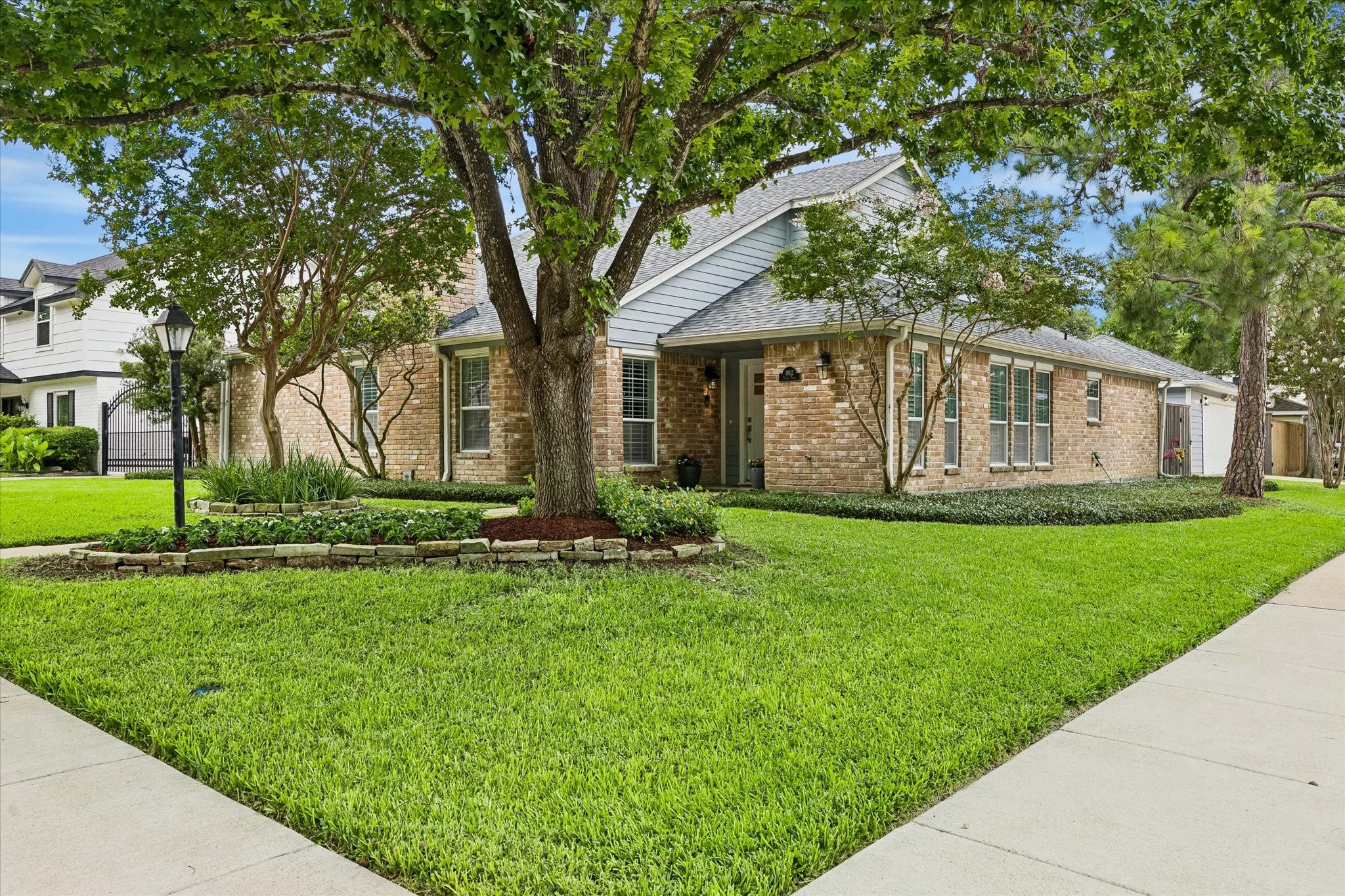 1902 Eagle Falls Street Property Photo