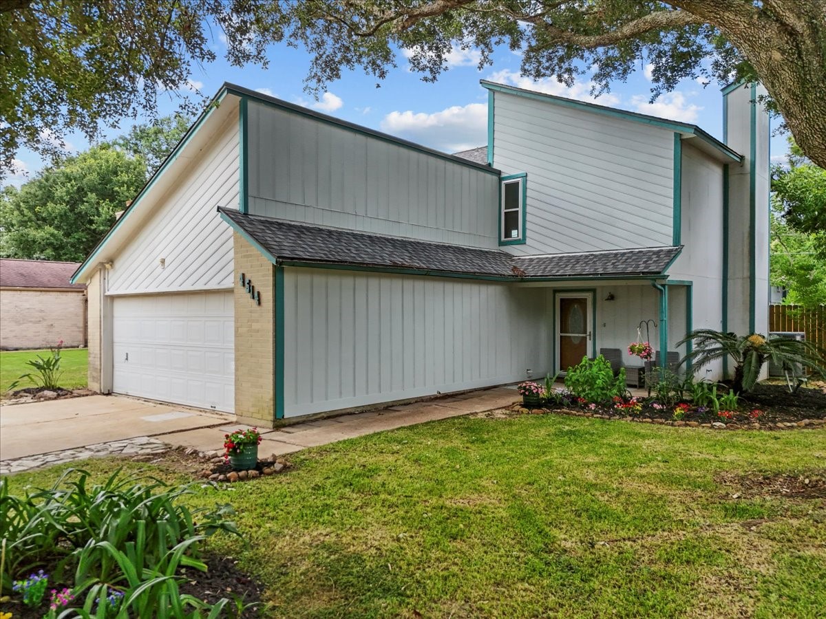 4514 Albatross Drive Property Photo 1