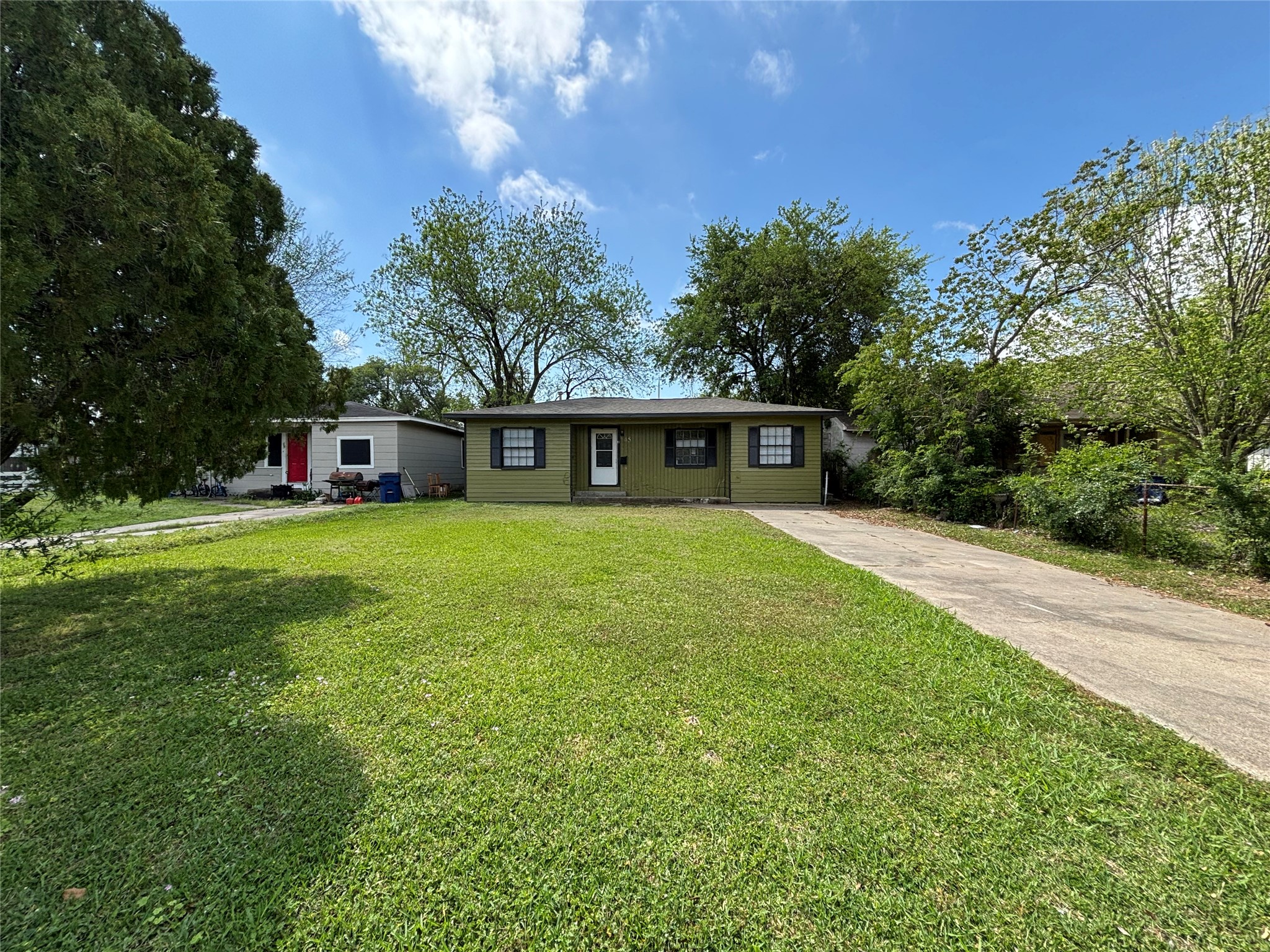 45 17th Avenue N Property Photo 1