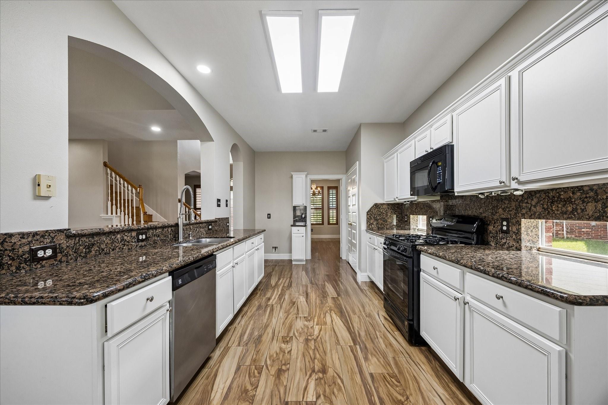 8422 W Sienna Cove Lane Property Photo 10