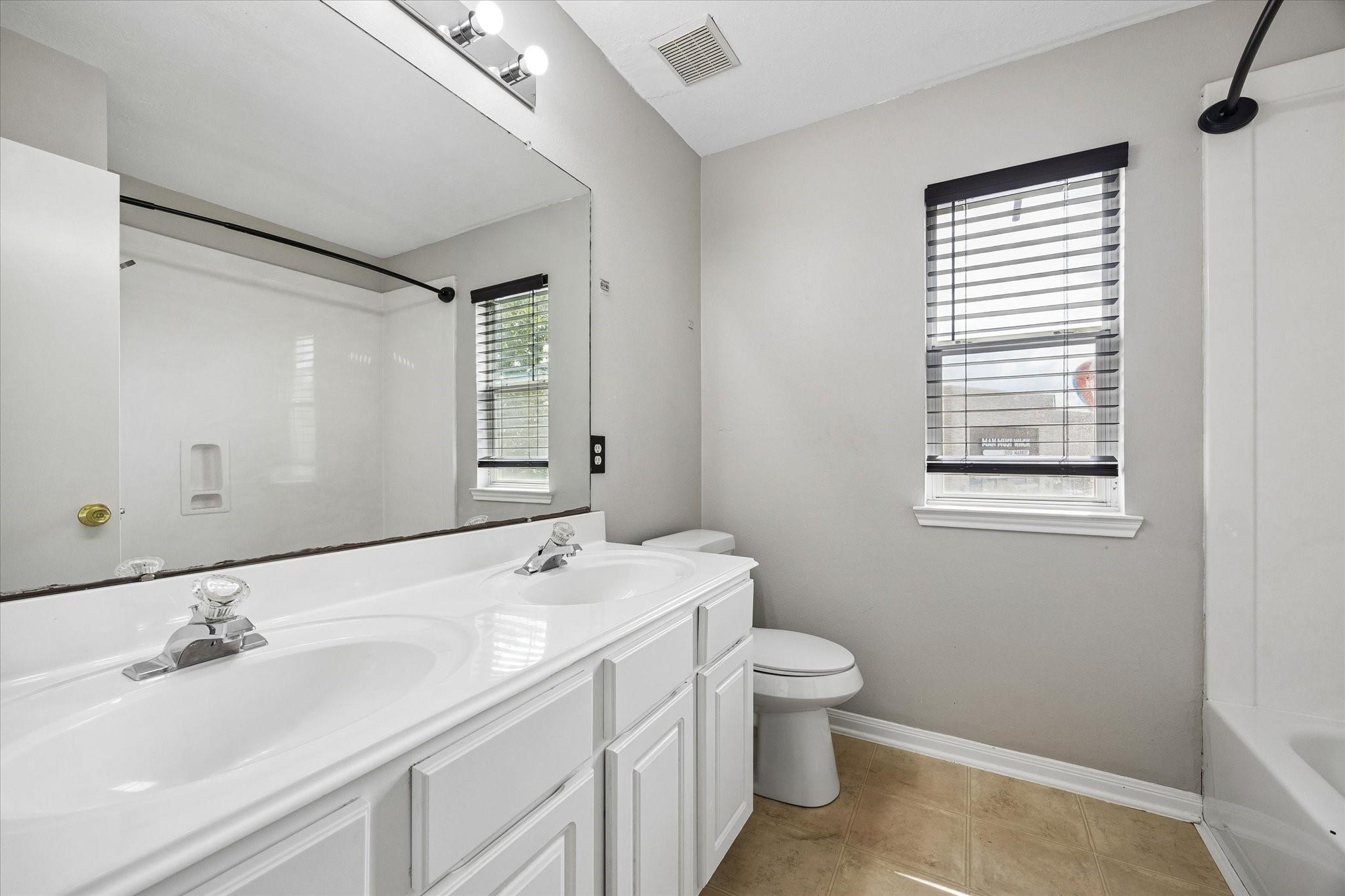 8422 W Sienna Cove Lane Property Photo 24