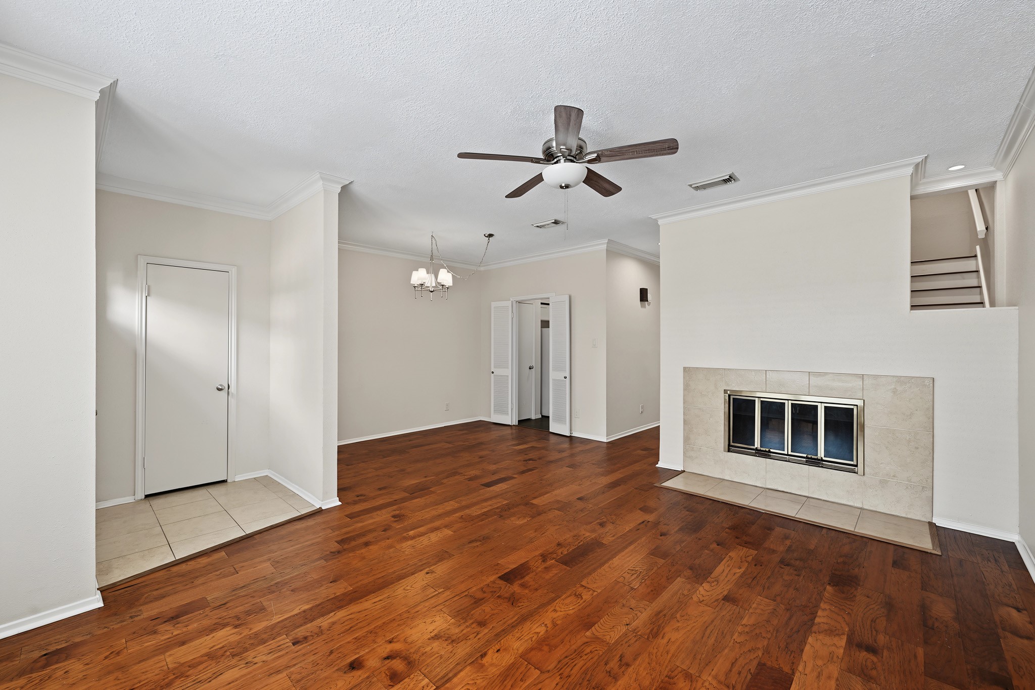 3721 Wakeforest Property Photo 7