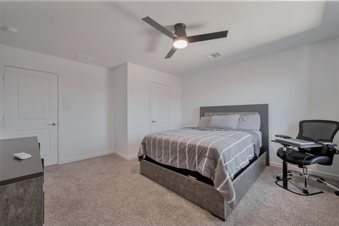 21611 Shadowbrook Birch Drive Property Photo 9