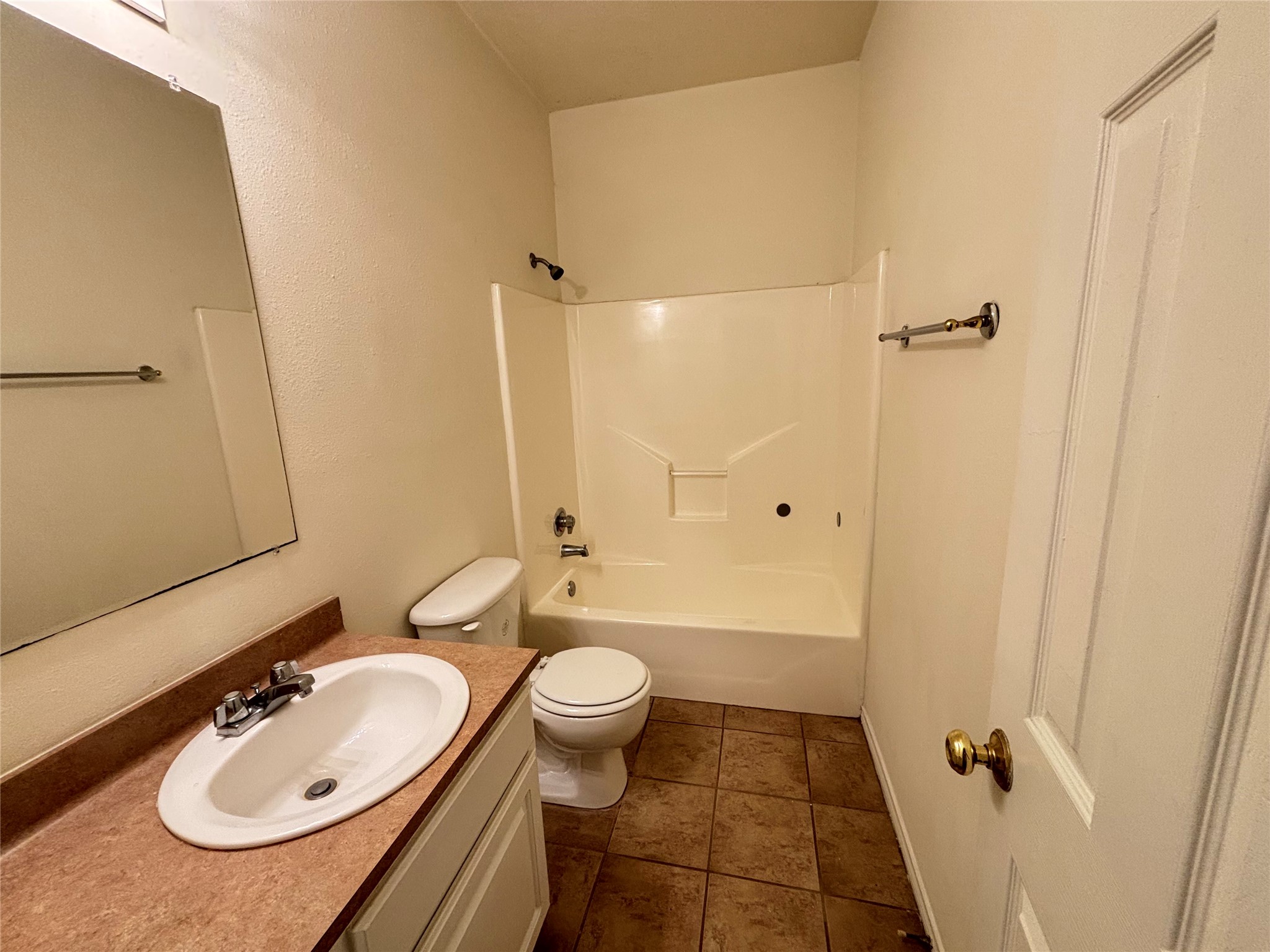 2455 Montgomery Road 47 Property Photo 7