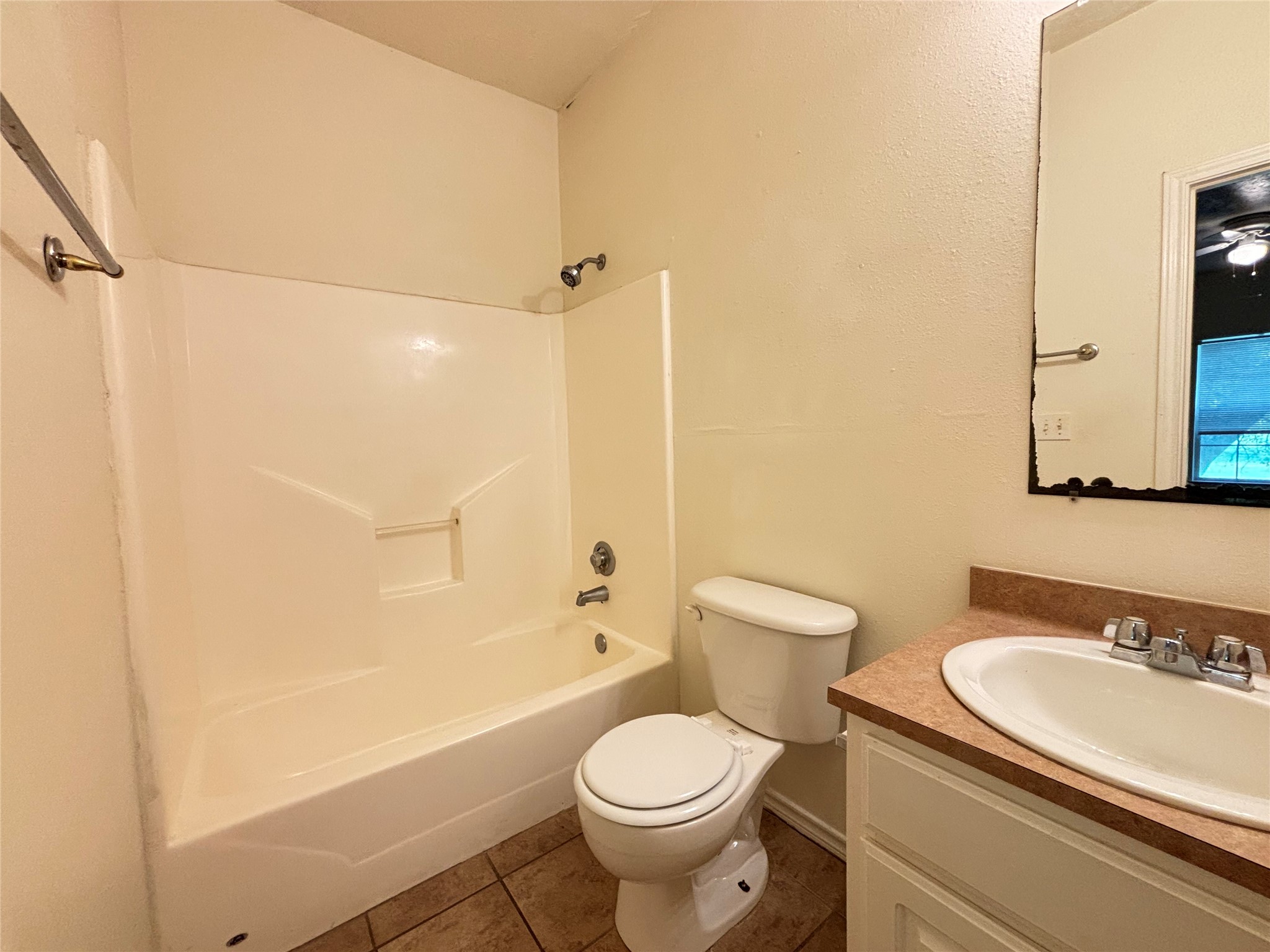 2455 Montgomery Road 47 Property Photo 10