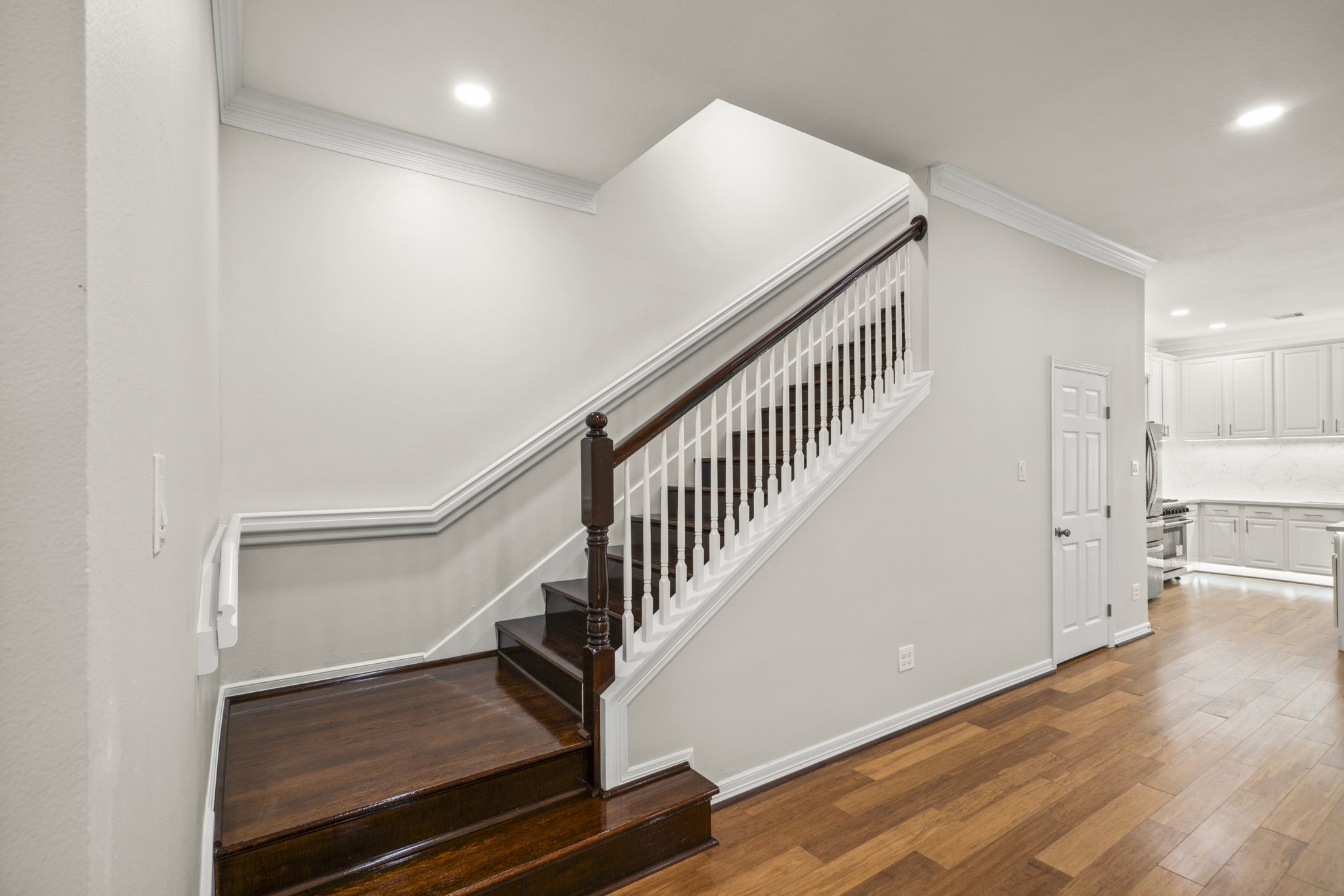 4023 Breakwood Drive Property Photo 6
