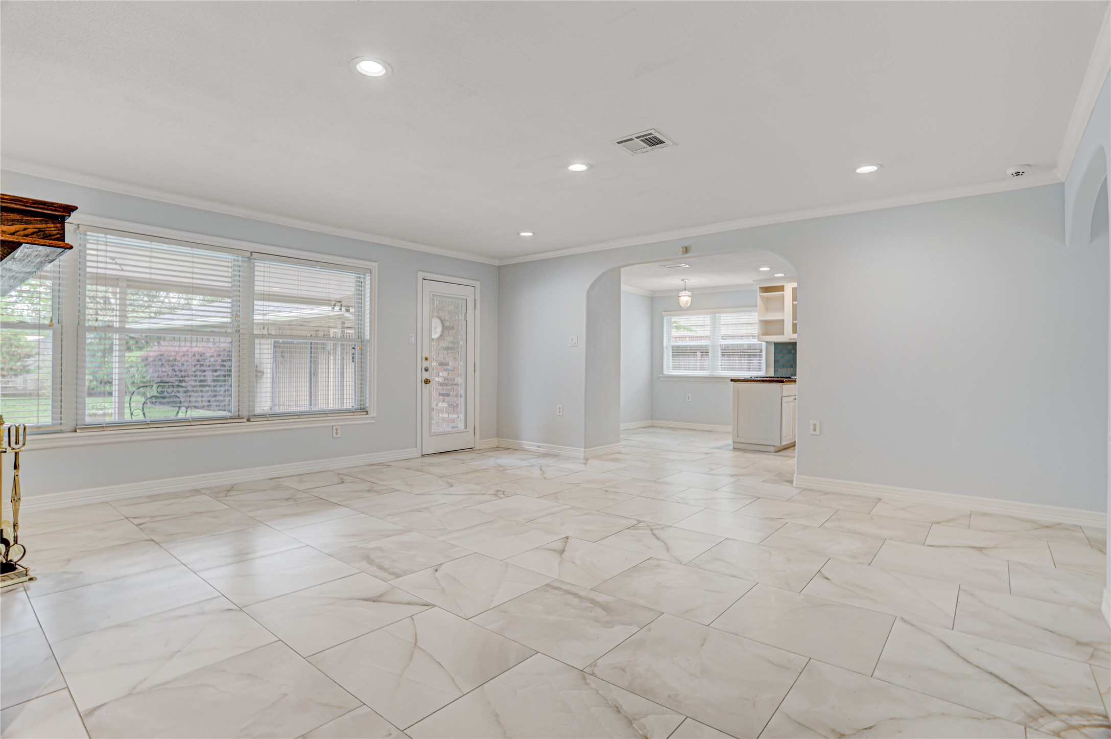 10321 Willowgrove Drive Property Photo 10