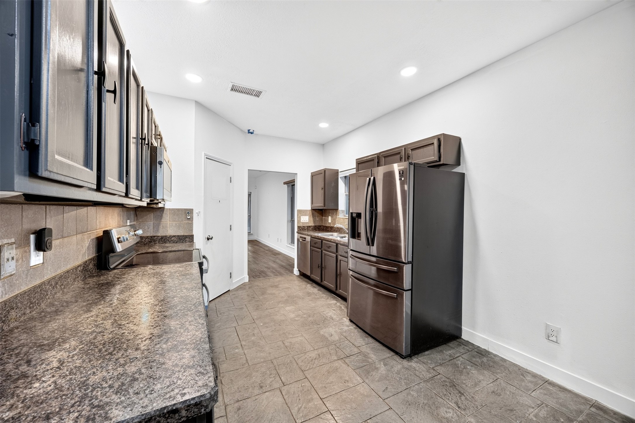 18610 Autumn Hills Drive Property Photo 19