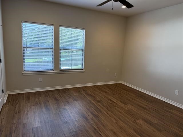 5670 Shadowbend Circle W 105 Property Photo 18
