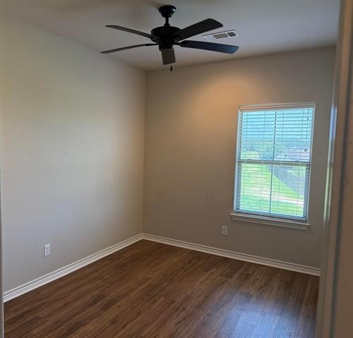 5670 Shadowbend Circle W 105 Property Photo 22
