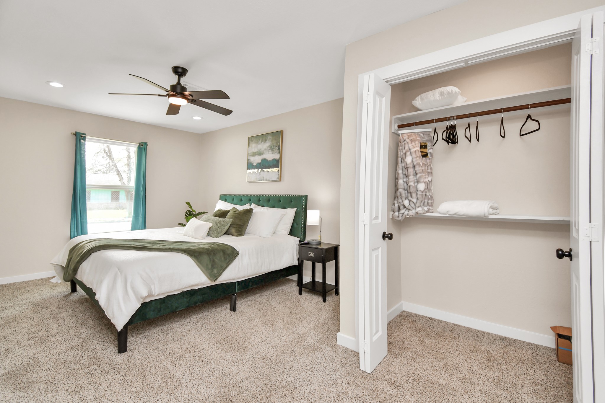 5123 Dewberry Street Property Photo 8