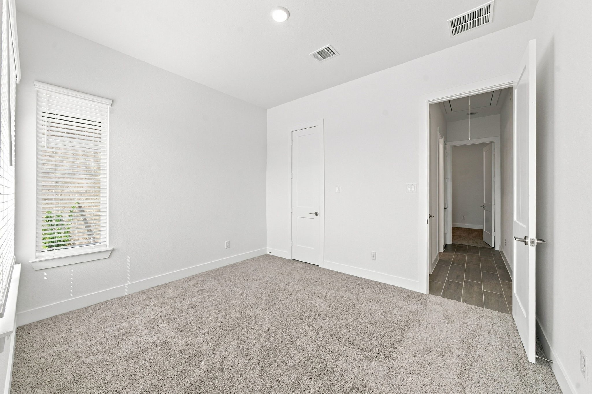 2029 Persimmon Cove Court Property Photo 4