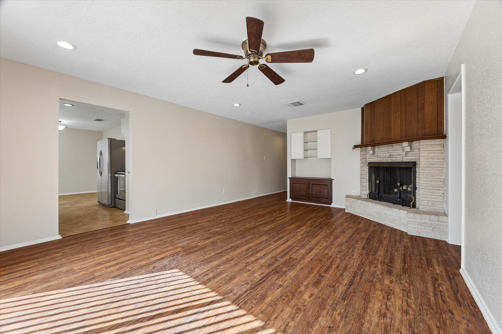 17134 Barcelona Drive Property Photo 6